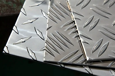 Aluminum checkered diamond plate