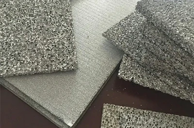 Aluminum porous foam plate